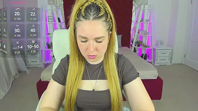 Snapshot of Sofii_darling chatting on April 10, 2026, 4:36 pm Sofii darling online show from April 10, 2026, 4:36 pm