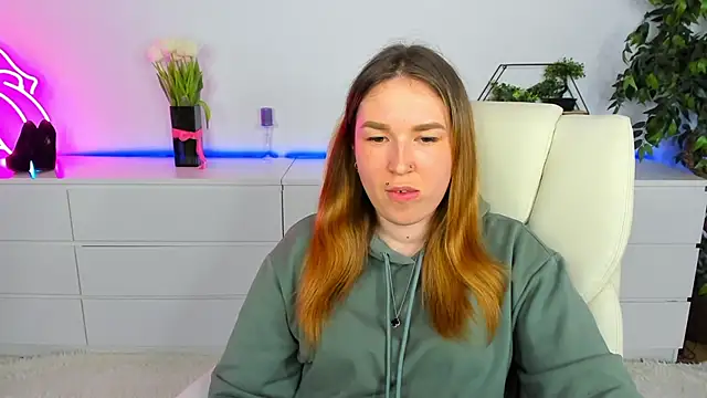 Snapshot of Sofii_darling chatting on March 11, 2026, 7:19 pm Sofii darling online show from March 11, 2026, 7:19 pm