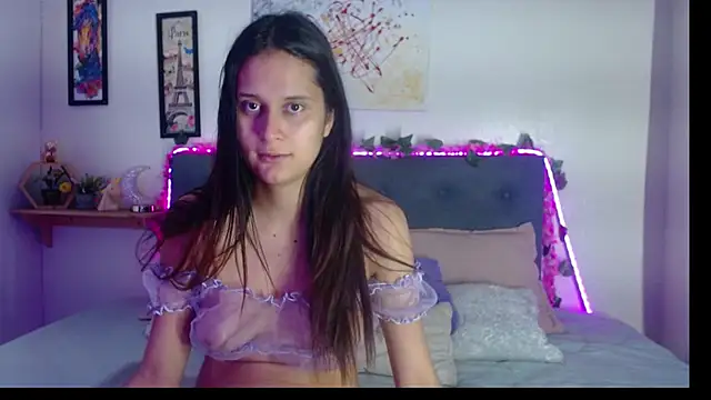 valentini villa online show from December 14, 2025, 8:03 pm