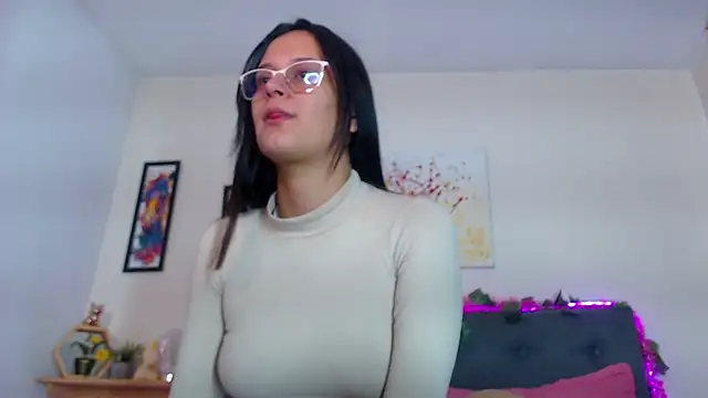 valentini villa online show from February 26, 2026, 2:39 pm