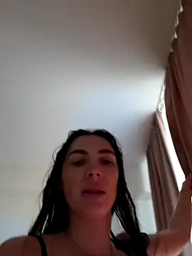 Snapshot of AmandaStoun chatting on September 18, 2025, 8:39 am AmandaStoun online show from September 18, 2025, 8:39 am