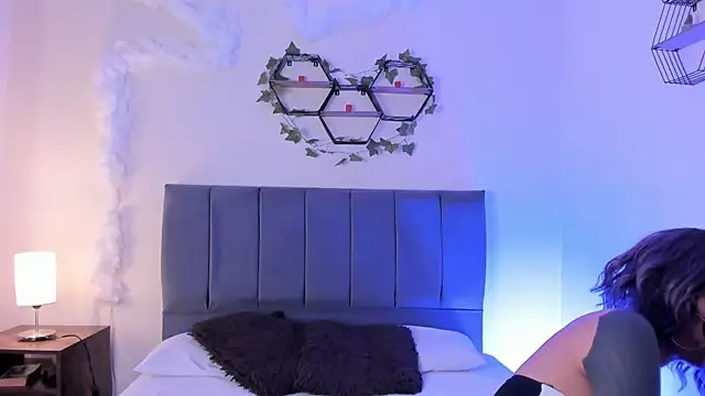 Ambar gh1 online show from November 6, 2025, 7:40 pm