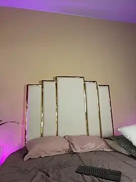 Alexandraa Gomez online show from December 4, 2025, 8:41 pm