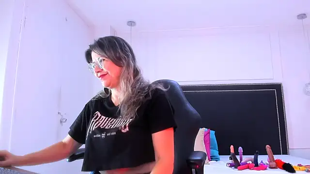 Snapshot of Ariana_costa chatting on September 28, 2025, 2:35 pm Ariana costa online show from September 28, 2025, 2:35 pm