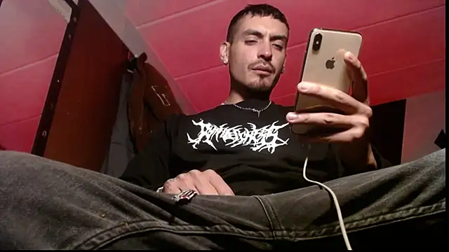 Snapshot of malek_xarx_ chatting on November 21, 2025, 2:10 am malek xarx online show from November 21, 2025, 2:10 am