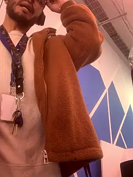 malek xarx  online show from January 7, 2026, 3:28 pm