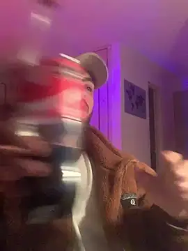 malek xarx  online show from February 4, 2026, 5:35 am