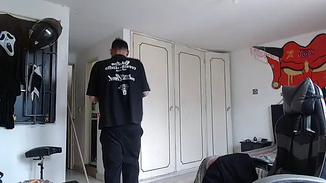 malek xarx  online show from April 10, 2026, 2:46 pm