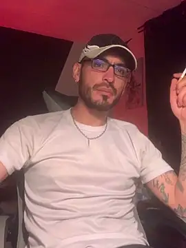 Snapshot of malek_xarx_ chatting on December 14, 2025, 6:41 am malek xarx online show from December 14, 2025, 6:41 am