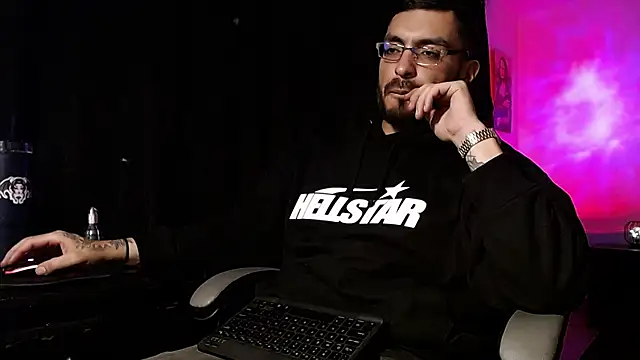 malek xarx  online show from February 12, 2026, 3:17 am