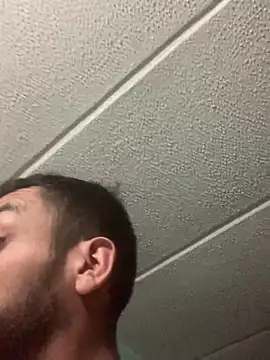 Snapshot of malek_xarx_ chatting on October 13, 2025, 1:07 am malek xarx online show from October 13, 2025, 1:07 am