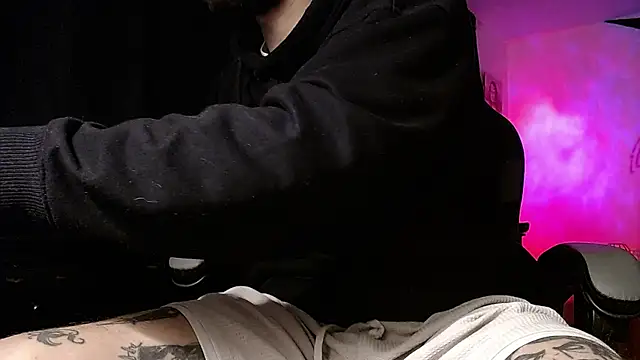 malek xarx  online show from February 14, 2026, 4:45 am