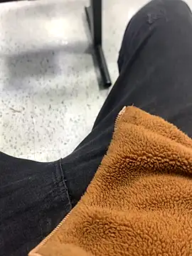 Snapshot of malek_xarx_ chatting on November 6, 2025, 10:36 pm malek xarx online show from November 6, 2025, 10:36 pm