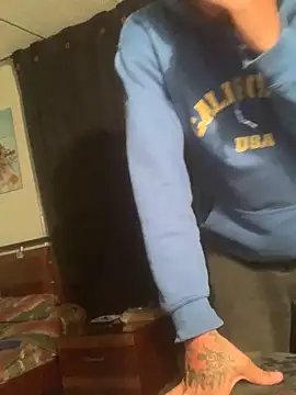 Snapshot of malek_xarx_ chatting on October 5, 2025, 6:37 am malek xarx online show from October 5, 2025, 6:37 am