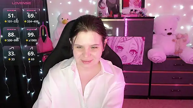 AmyVibess online show from October 2, 2025, 8:01 pm