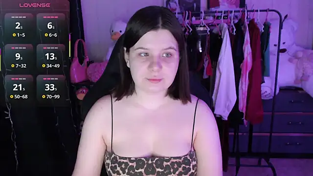 Snapshot of AmyVibess chatting on May 2, 2026, 6:13 pm AmyVibess online show from May 2, 2026, 6:13 pm