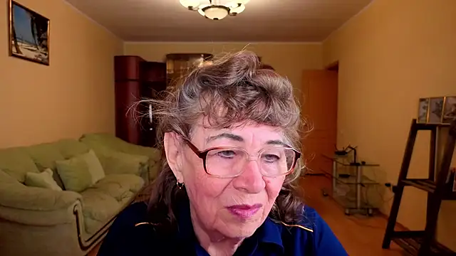 Snapshot of Betty_Brick chatting on January 8, 2026, 2:23 pm Betty Brick online show from January 8, 2026, 2:23 pm