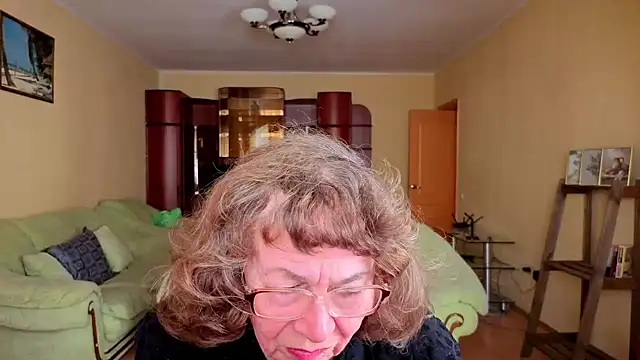 Snapshot of Betty_Brick chatting on January 18, 2026, 7:34 am Betty Brick online show from January 18, 2026, 7:34 am