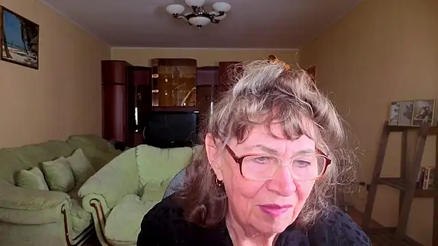 Snapshot of Betty_Brick chatting on January 15, 2026, 1:03 pm Betty Brick online show from January 15, 2026, 1:03 pm