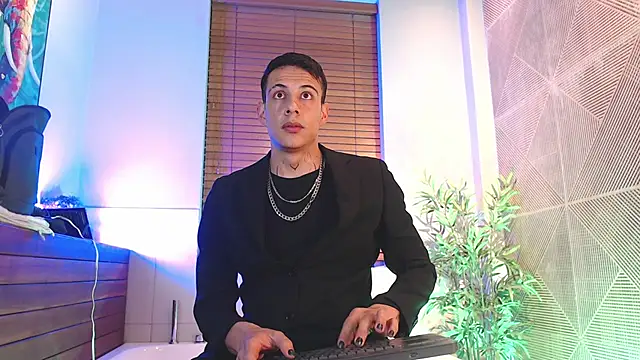 Snapshot of Dustin_Sonne chatting on April 11, 2026, 3:36 am Dustin Sonne online show from April 11, 2026, 3:36 am