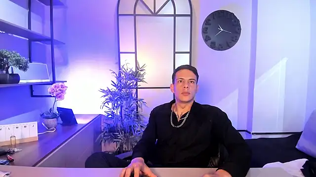 Snapshot of Dustin_Sonne chatting on April 13, 2026, 3:32 am Dustin Sonne online show from April 13, 2026, 3:32 am