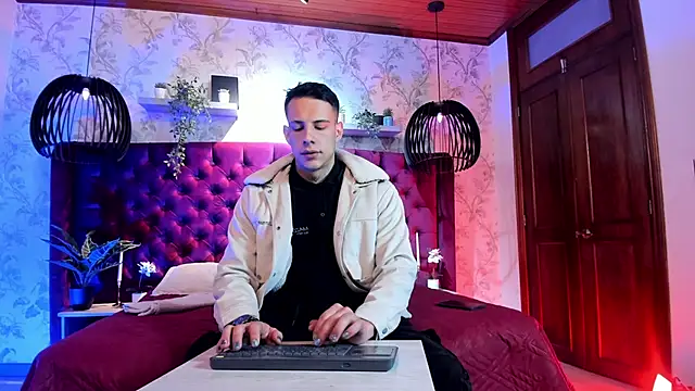 Snapshot of Dustin_Sonne chatting on March 8, 2026, 3:43 am Dustin Sonne online show from March 8, 2026, 3:43 am