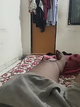 Snapshot of desiboyarya chatting on October 31, 2025, 5:42 pm desiboyarya online show from October 31, 2025, 5:42 pm