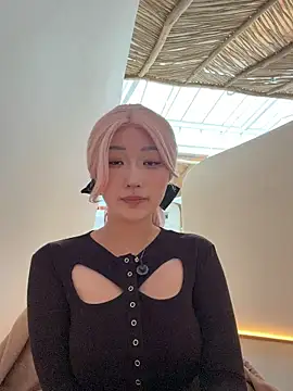 Snapshot of winter11 chatting on November 18, 2025, 6:50 am winter11 online show from November 18, 2025, 6:50 am