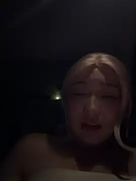 Snapshot of winter11 chatting on November 16, 2025, 3:28 pm winter11 online show from November 16, 2025, 3:28 pm