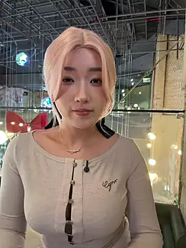 Snapshot of winter11 chatting on January 11, 2026, 1:45 am winter11 online show from January 11, 2026, 1:45 am