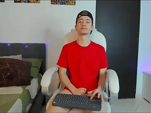 ThiagooJames online show from February 6, 2026, 5:58 am