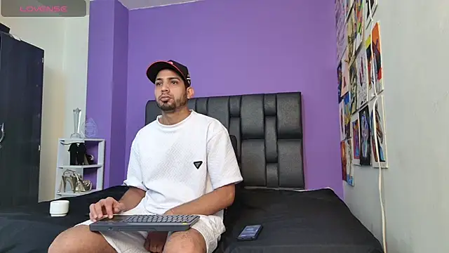 ashtoncooperr online show from October 12, 2025, 5:36 pm