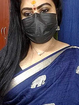 Snapshot of honey-flower chatting on November 17, 2025, 5:00 am honey-flower online show from November 17, 2025, 5:00 am