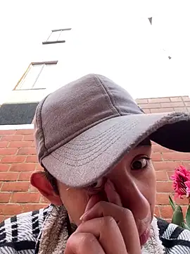 Aleecandrews online show from December 17, 2025, 2:11 pm