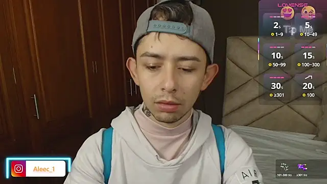 Aleecandrews online show from October 22, 2025, 7:13 pm