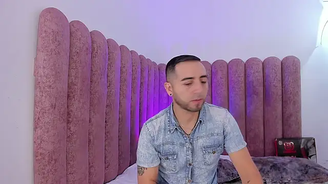 Lushian  online show from April 7, 2026, 3:58 pm