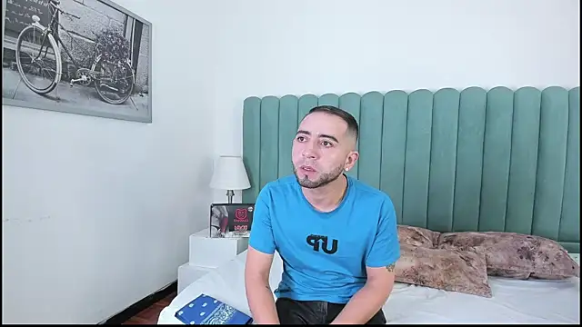 Lushian  online show from October 4, 2025, 2:29 pm