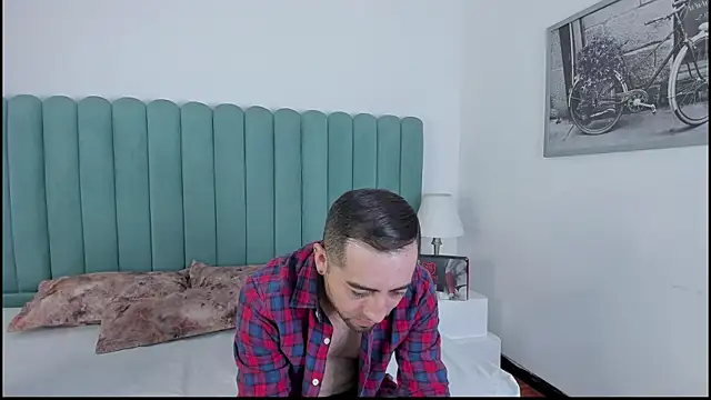 Lushian  online show from October 3, 2025, 2:18 pm