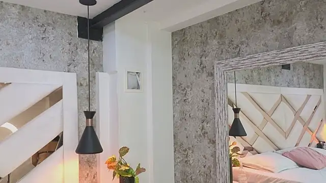 Snapshot of Saara_evans_ chatting on October 19, 2025, 7:49 pm Saara evans online show from October 19, 2025, 7:49 pm