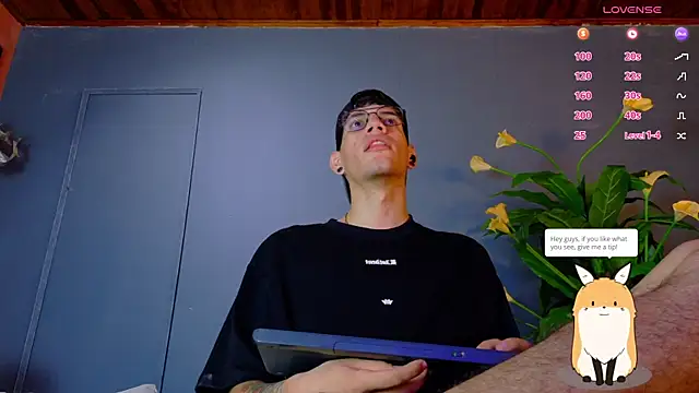 Snapshot of david_huge chatting on November 7, 2025, 1:26 pm david huge online show from November 7, 2025, 1:26 pm