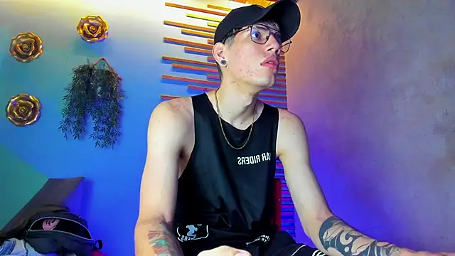 Snapshot of david_huge chatting on October 30, 2025, 1:31 pm david huge online show from October 30, 2025, 1:31 pm