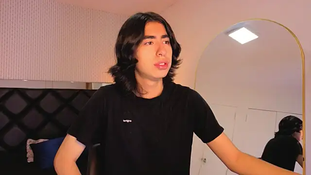 ryo light online show from October 28, 2025, 7:57 pm