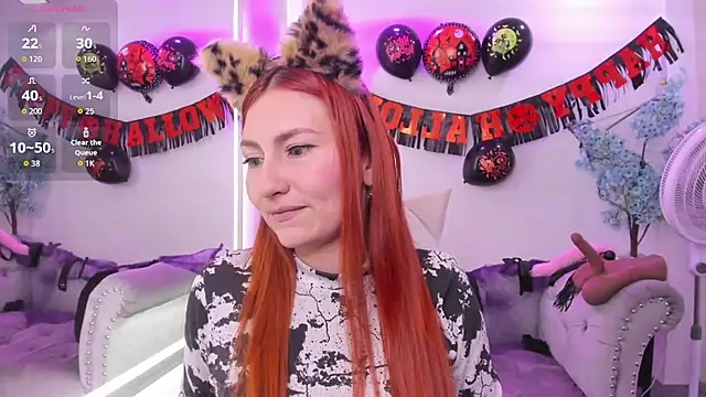 Alicia leclair online show from November 1, 2025, 8:03 pm