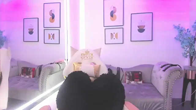 Alicia leclair online show from September 26, 2025, 3:46 am