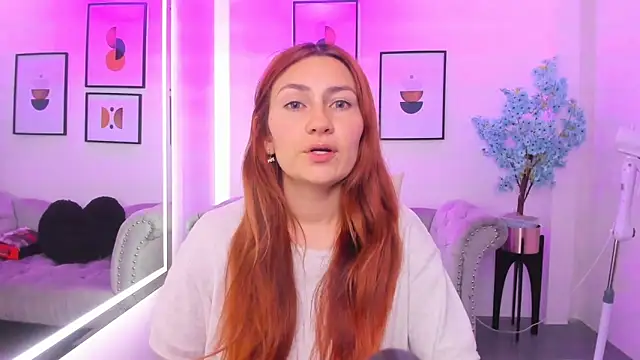 Alicia leclair online show from October 3, 2025, 3:41 am