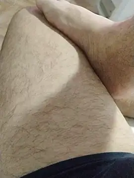 Snapshot of LeoMaduroSP chatting on December 21, 2025, 11:49 pm LeoMaduroSP online show from December 21, 2025, 11:49 pm