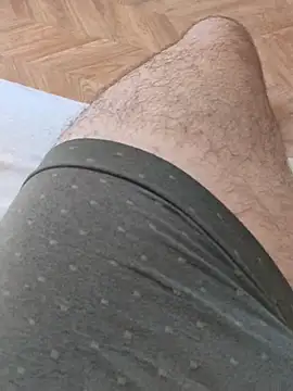 Snapshot of LeoMaduroSP chatting on December 22, 2025, 1:33 pm LeoMaduroSP online show from December 22, 2025, 1:33 pm