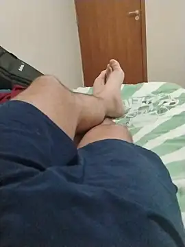 Snapshot of LeoMaduroSP chatting on December 23, 2025, 3:28 am LeoMaduroSP online show from December 23, 2025, 3:28 am