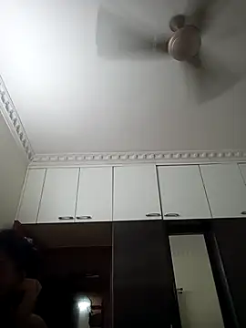 Snapshot of srimasrima chatting on October 30, 2025, 10:17 pm srimasrima online show from October 30, 2025, 10:17 pm