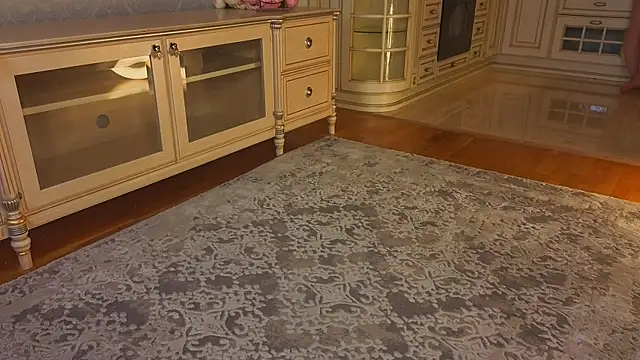 Snapshot of EadlinGillim chatting on December 5, 2025, 3:05 am EadlinGillim online show from December 5, 2025, 3:05 am